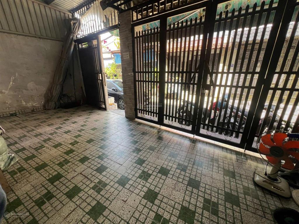 Nhà 7(11)*18 2 lầu nguyễn văn quá