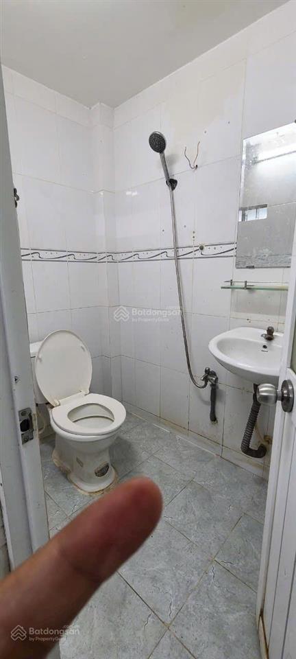 Nhà 4m x 15m. đúc 1 tấm, 3pn, 2wc. 7,5tr/tháng