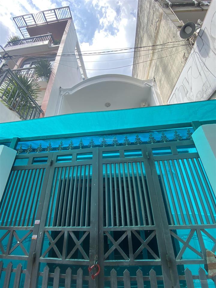 Nhà 4m x 15m. đúc 1 tấm, 3pn, 2wc. 7,5tr/tháng