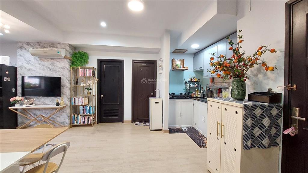 Bán căn hộ screc tower  90m2/3pn giá 5.85 tỷ  sổ hồng  0908 879 *** tuấn