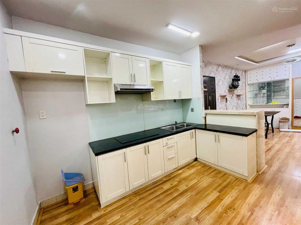 Tin thật không chào ảo! cộng hòa plaza 2pn= 13  14tr, 3pn=18tr  xem ngay tel 0942 811 *** tony