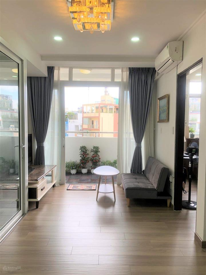 Bán căn góc chung cư screc tower  81m2/2pn giá 5.7 tỷ  0908 879 *** tuấn