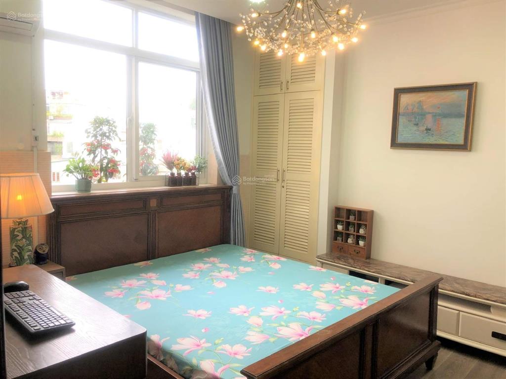 Bán căn góc chung cư screc tower  81m2/2pn giá 5.7 tỷ  0908 879 *** tuấn