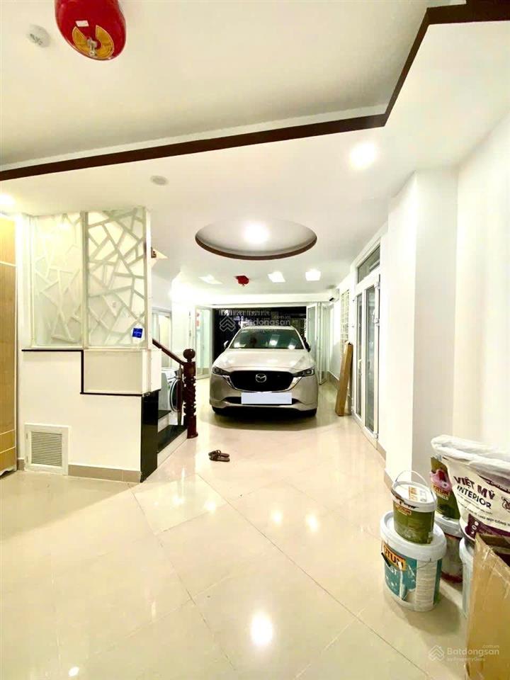 Bán nhà đường huỳnh văn bánh  quận phú nhuận  5x10  4 lầu  13.6 tỷ  0908 879 *** tuấn