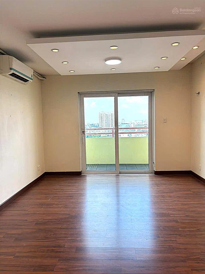 Bán căn hộ cao ốc sông đà tower  83m2/2pn/2wc, căn góc giá 69tr/m2  0908 879 *** tuấn xem nhà