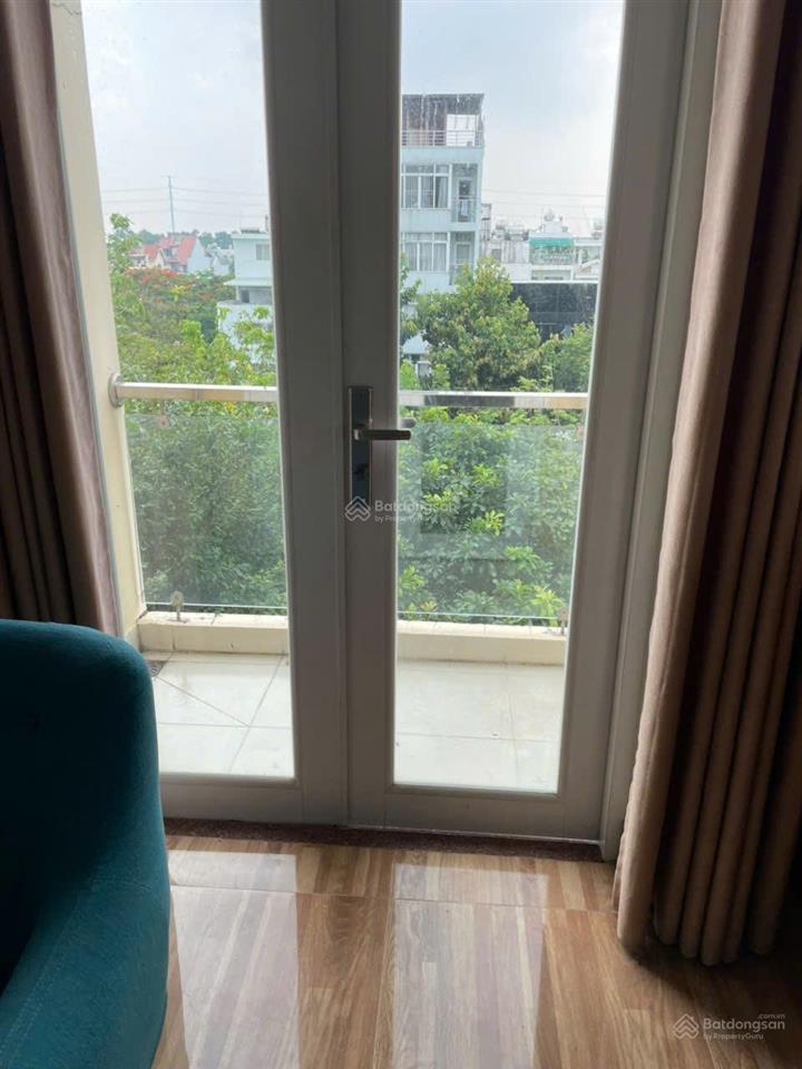 Phòng 70 trương văn bang q2 3tr2/th gần ubnd q2 có thang máy nội thất có bancol cửa sổ view đẹp