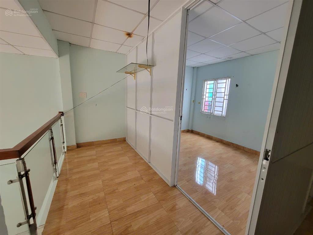 Bán đất tặng nhà 91.5m2  4,5tỷ bề ngang khủng 6,5m, hẻm ô tô thông, tặng gpxd 4 tầng