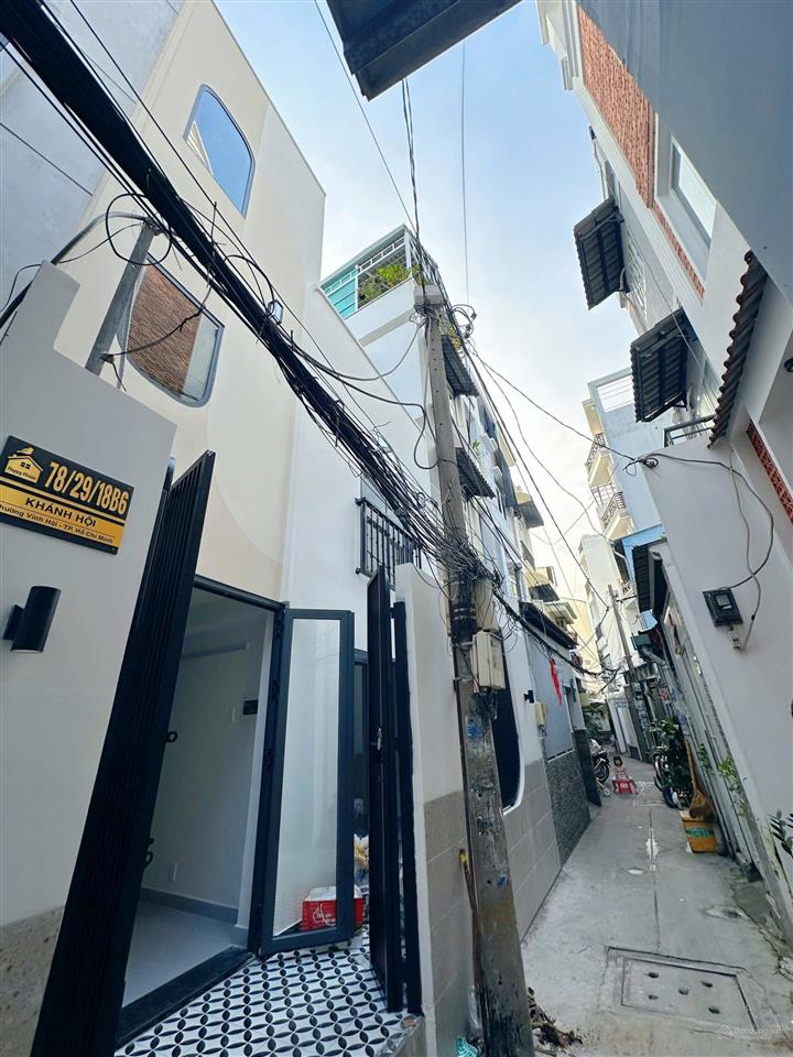 Bán nhà mới 100%, 67.4m²ngang 6.24m giá 7.8 tỷ full nội thất tại đường khánh hội quận 4