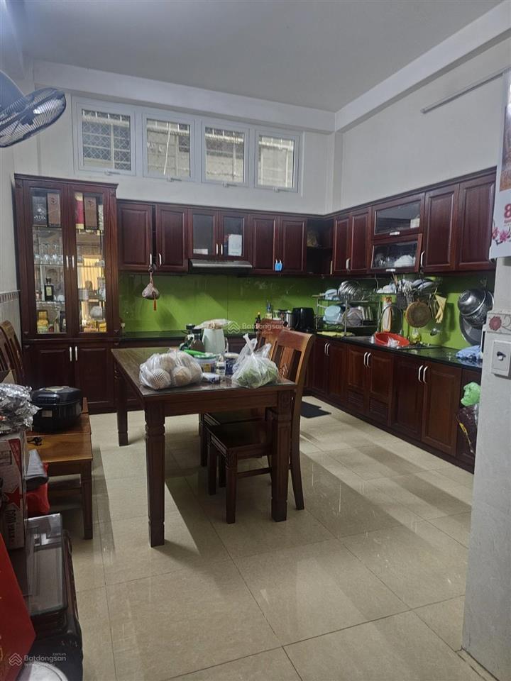 Bán nhà 64m2,trệt 3 lầu ô tô ngủ trong nhà, thông rạch xuyên tâm bình thạnh, phù hợp ở và đầu tư