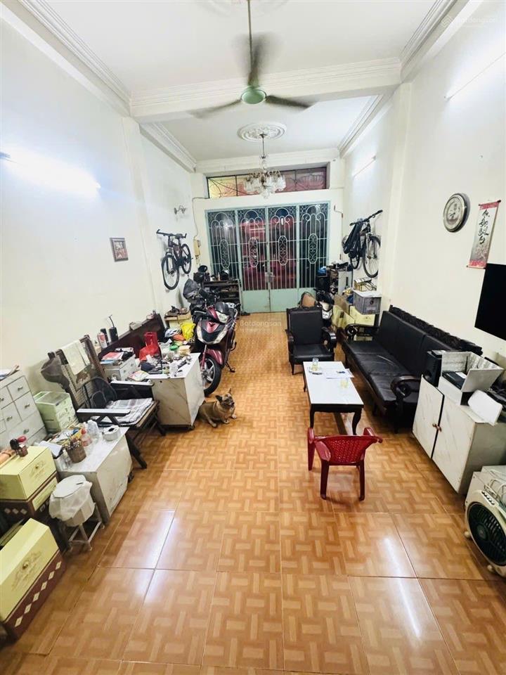Bán nhà mặt tiền 68m2, 4 lầu, 15.5 tỷ phù hợp để ở hoặc vpcty ngay khu bàu cát q.tân bình