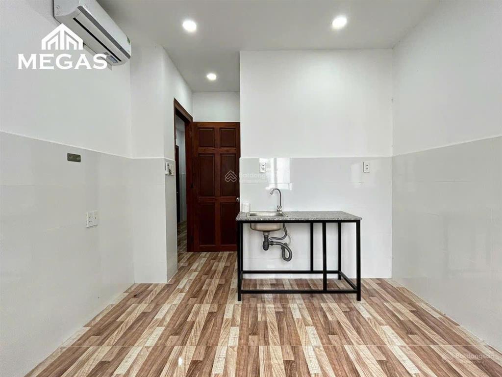 Cho thuê phòng trọ ở khu đô thị cát lái, 3,5 triệu, 18m2, full nội thất