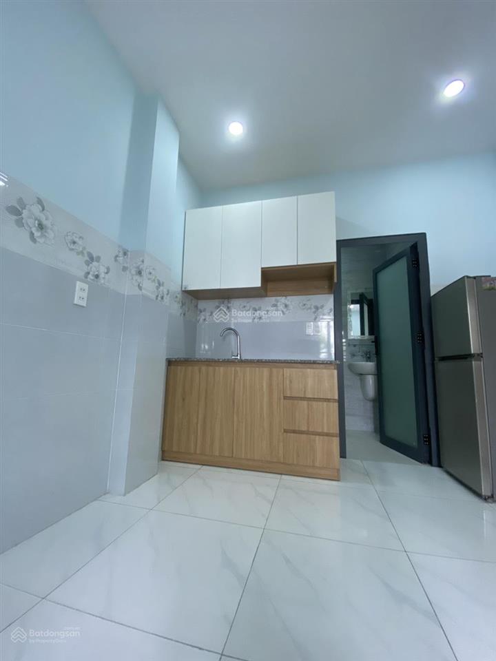 Cho thuê phòng trọ full nội thất, 3,8 triệu, 16m2 tại cát lái, q2, hcm