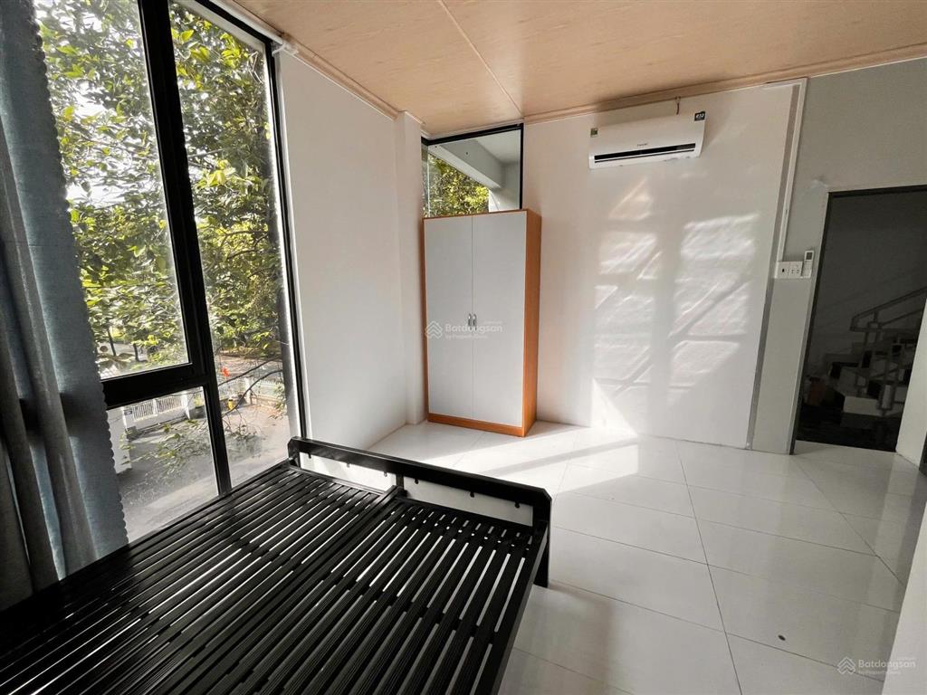 Cho thuê phòng trọ ở khu dân cư cát lái invesco, studio cửa sổ lớn giá chỉ 3,7 triệu, 16m2