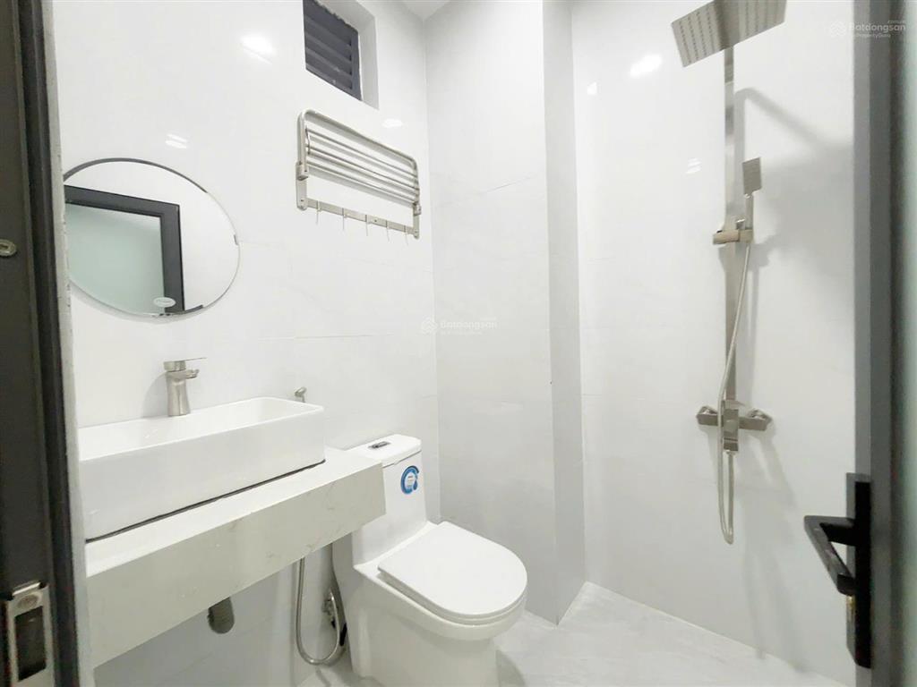 Cho thuê phòng trọ 18m2, 3,9 triệu tại khu đô thị cát lái, đồng văn cống, q2, hcm