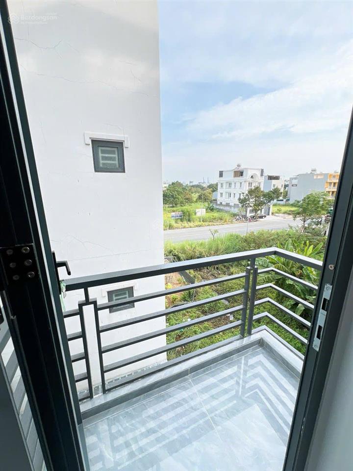 Cho thuê cc mini đẹp, đầy đủ tiện ích, giá tốt 4,3 triệu, 18m2 tại khu dân cư cát lái invesco