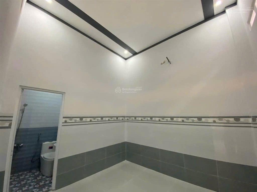 Bán nhà  4x12m  1tỷ290tr  ngay chợ huỳnh thị hai  quận 12