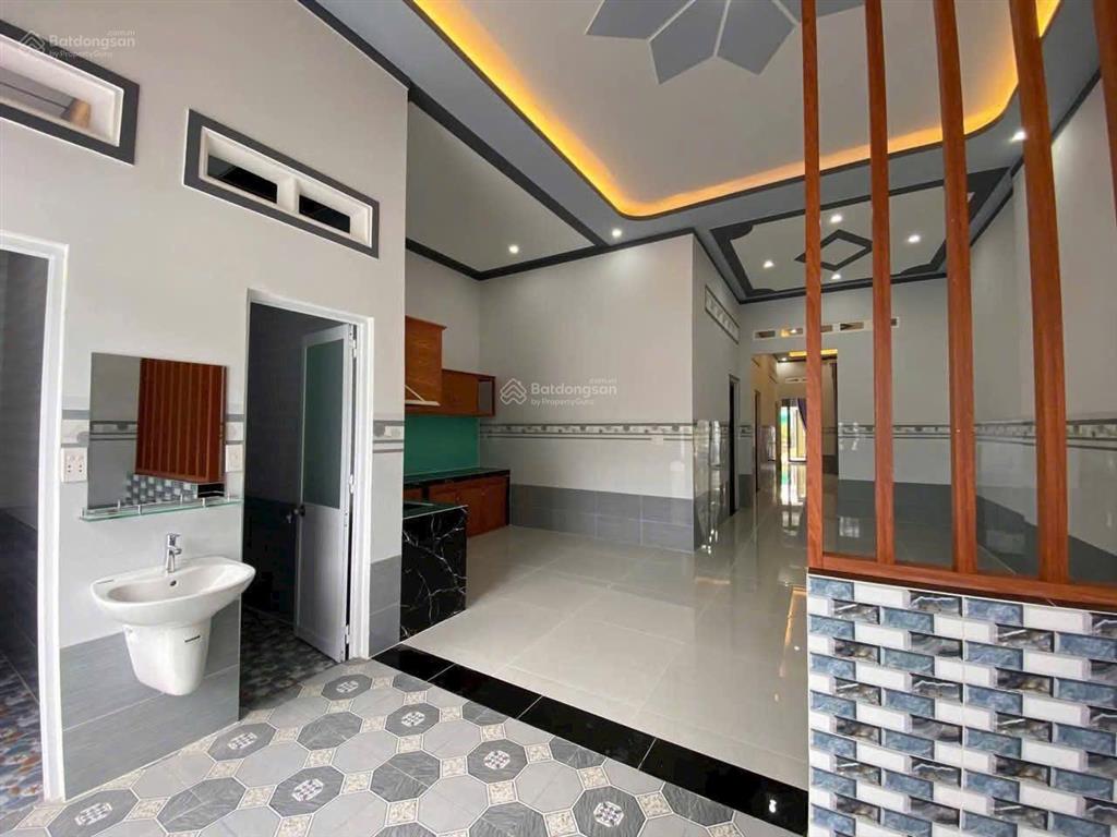 Bán nhà  4x12m  1tỷ290tr  ngay chợ huỳnh thị hai  quận 12