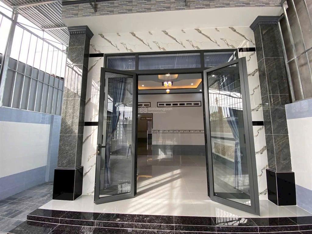 Bán nhà  4x12m  1tỷ290tr  ngay chợ huỳnh thị hai  quận 12