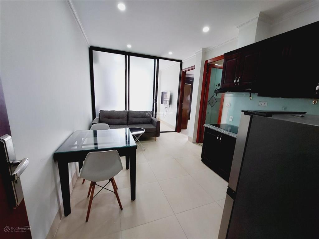 Chính chủ cần cho thuê căn hộ 3 ngủ, 135 m2, căn góc tại 96 định công