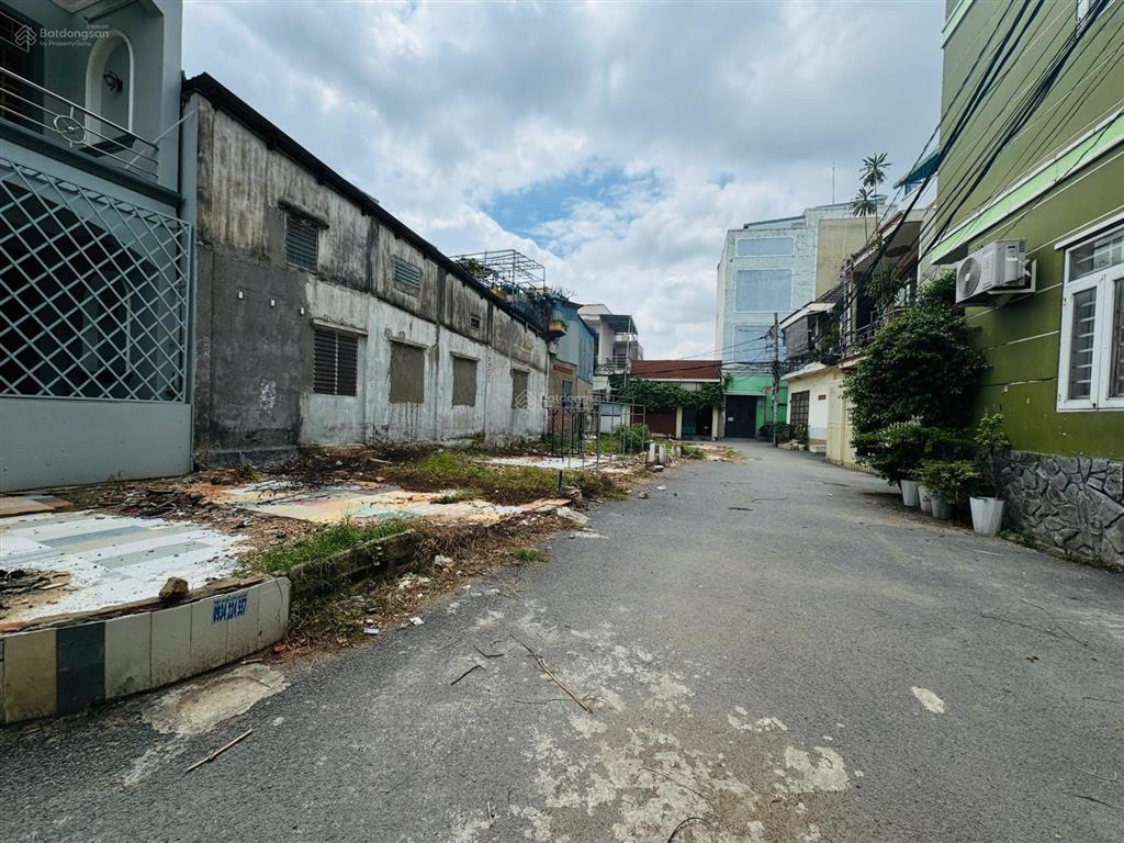 Bán gấp góc 2mt đường nhựa xe hơi ngay vincom thủ đức bình thọ 68.9m2 ngang trên 5m shr khu dân trí