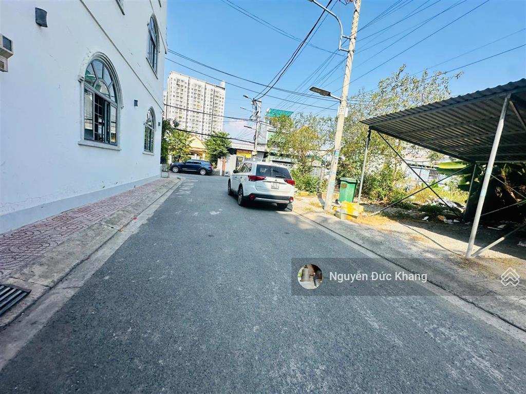 Bán lô đất đẹp cách ga metro bình thái và xa lộ hà nội 300m khu dân cư dân trí đường nhựa có lề 7m