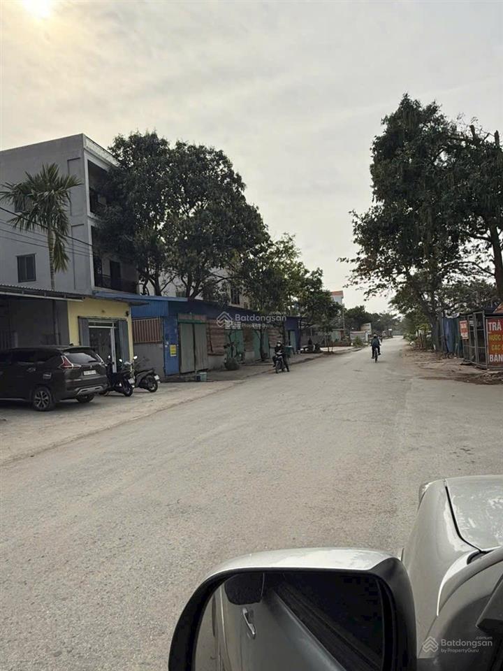 Bán đất nền mặt đường dh42 ngay sát kdt phố nối house có thể kinh doanh được luôn