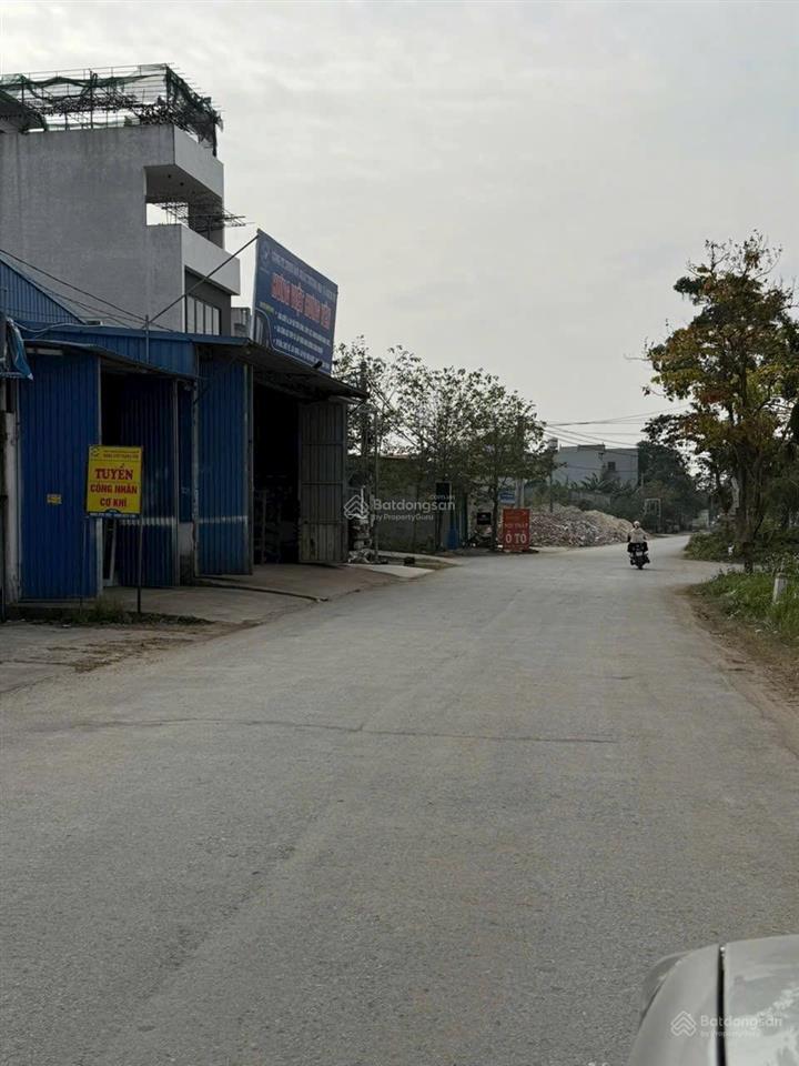 Bán đất nền mặt đường dh42 ngay sát kdt phố nối house có thể kinh doanh được luôn
