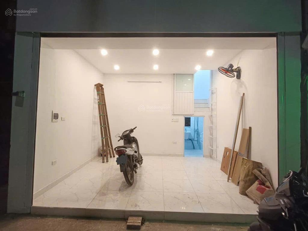 Cho thuê nhà mặt đường phố đại la, phường tương mai, hà nội