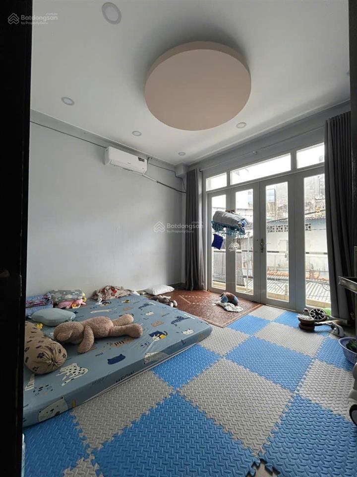 Bán nhà phạm văn hai tân bình gần sân bay dt( 4 x 9) m2 đúc thật 3pn nhỉnh 5 tỷ