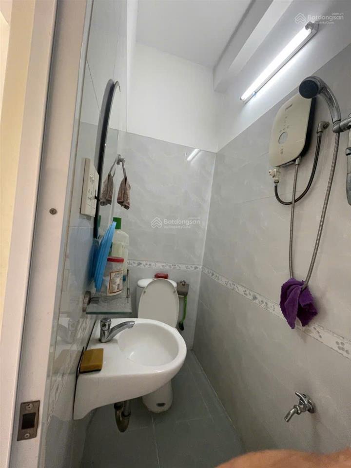 Bán nhà phạm văn hai tân bình gần sân bay dt( 4 x 9) m2 đúc thật 3pn nhỉnh 5 tỷ