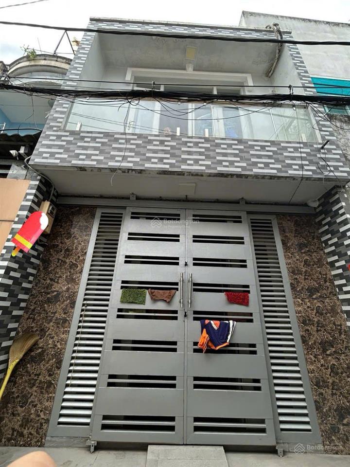 Bán nhà phạm văn hai tân bình gần sân bay dt( 4 x 9) m2 đúc thật 3pn nhỉnh 5 tỷ