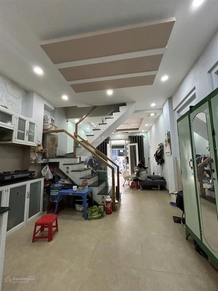 Bán nhà phạm văn hai tân bình gần sân bay dt( 4 x 9) m2 đúc thật 3pn nhỉnh 5 tỷ