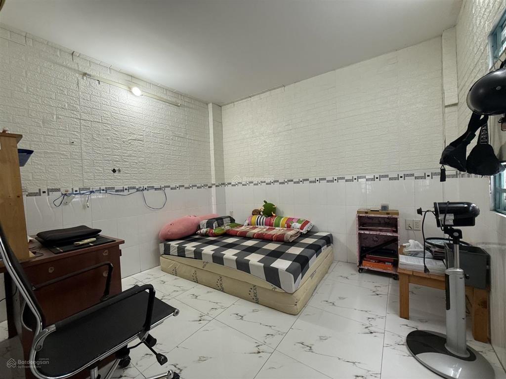 Bán nhà phạm văn hai p3 tân bình 5 pn gần mặt tiền sổ a4 giá 5,2 tỷ tl