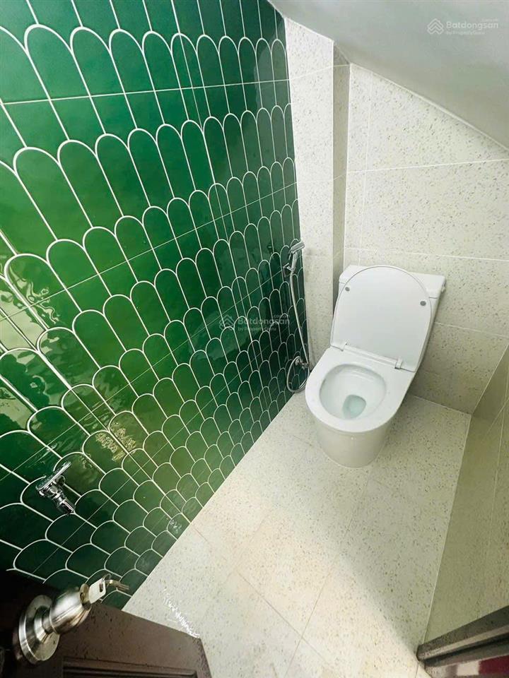 Bán nhà 4 tầng hxh út tịch phường 4 tân bình, gần sân bay cạnh mặt tiền, nhỉnh 4 tỷ