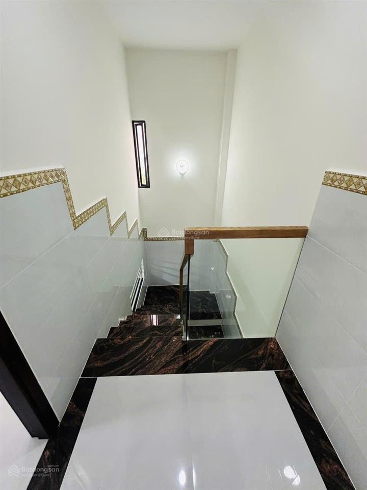 Bán nhà nhất chi mai tân bình gần 40m2, khu cộng hòa nhà ga t3 nhỉnh 4 tỷ.