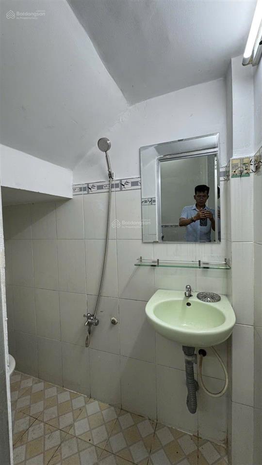 Bán nhà tân phú 52m2 hẻm ô tô gần ngã tư hòa bình lũy bán bích giá 4,95 tỷ.