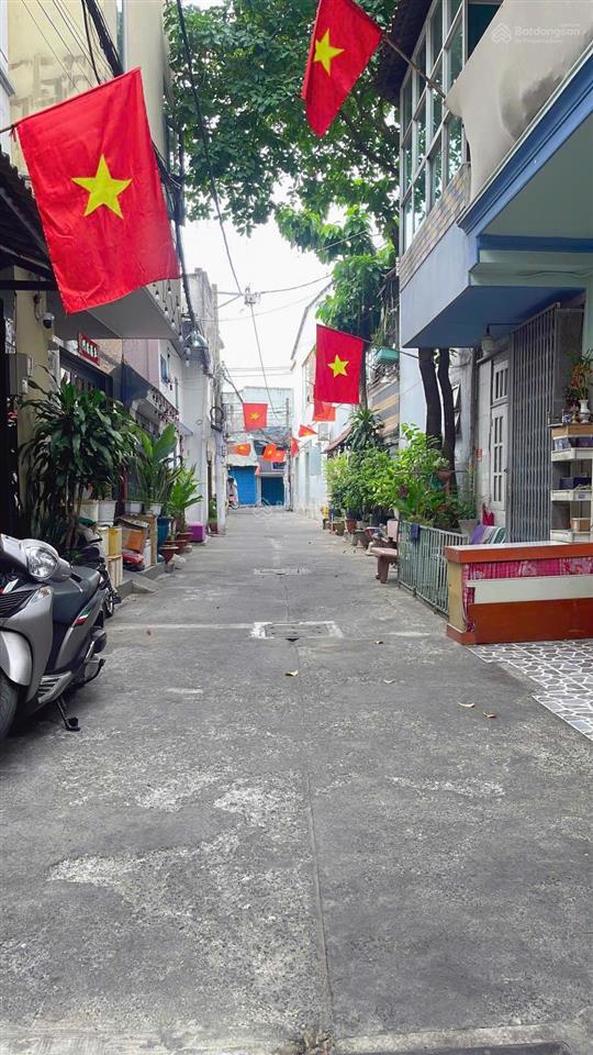 Bán nhà tân phú 52m2 hẻm ô tô gần ngã tư hòa bình lũy bán bích giá 4,95 tỷ.
