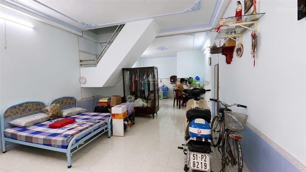 Bán nhà tân phú 52m2 hẻm ô tô gần ngã tư hòa bình lũy bán bích giá 4,95 tỷ.