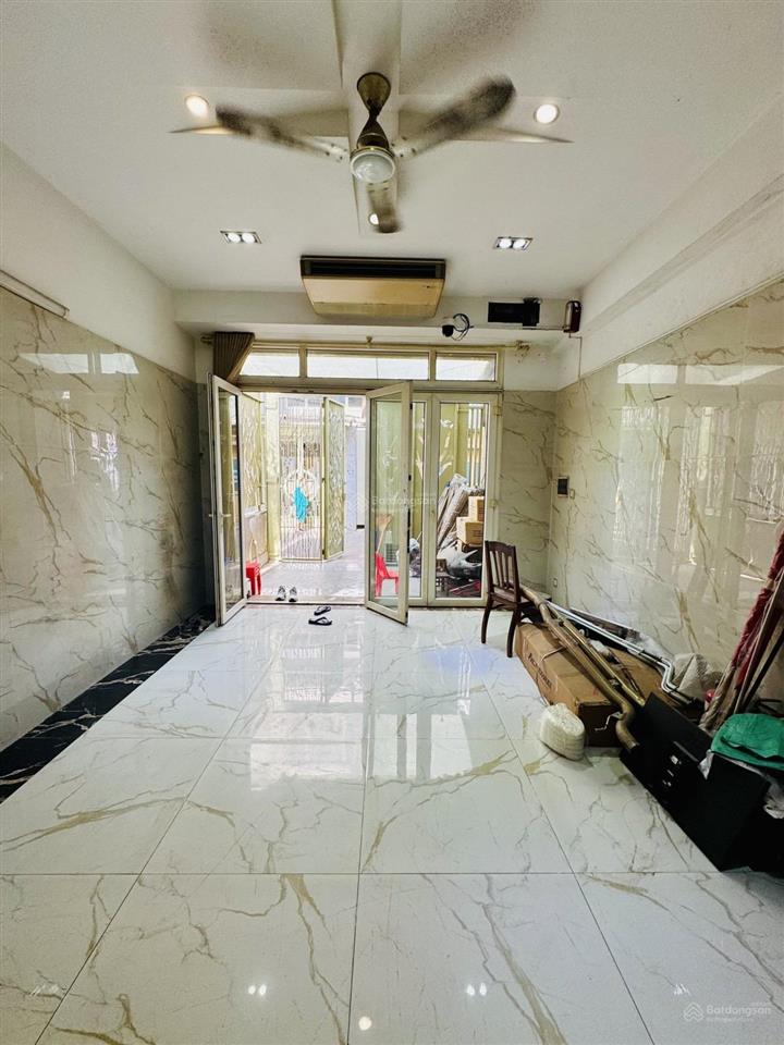 Chính chủ bán nhà hẻm 911 lạc long quân tân bình 71 m2 13 tỷ thương lượng tốt cho khách thiện chí !