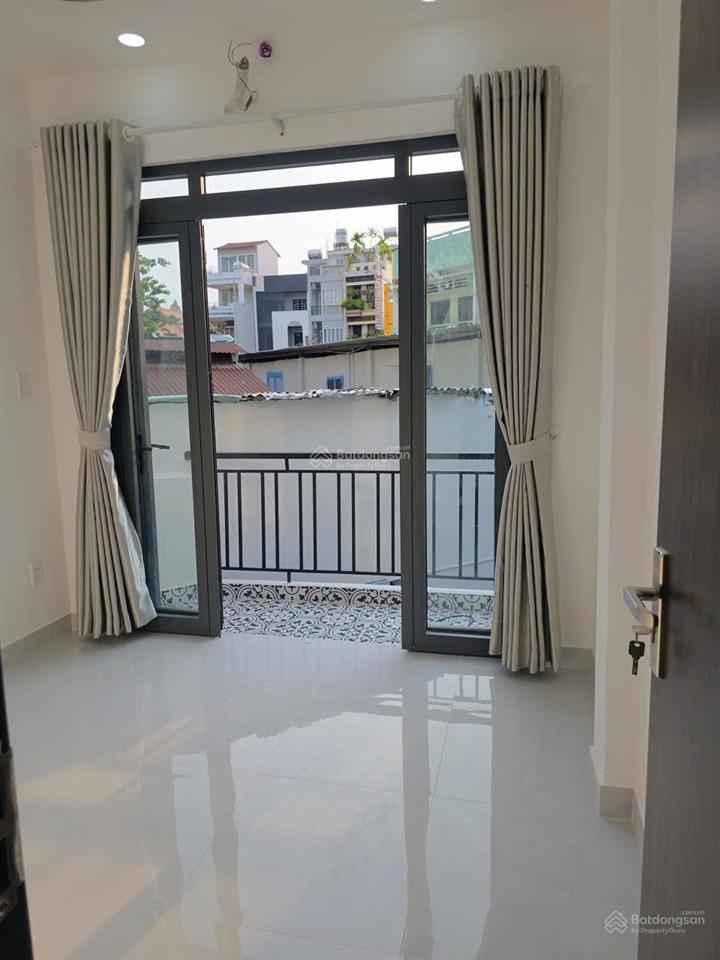 Sát mặt tiền lạc long quân tân bình 37,5 m2 nhà mới giá chỉ 3.85 tỷ