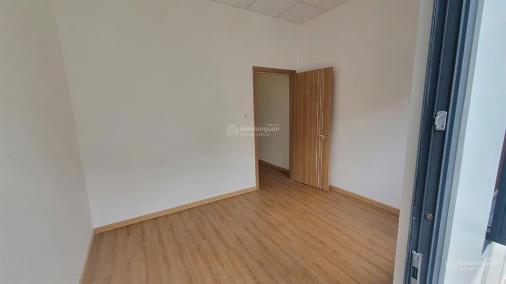 Bán nhà hẻm ô tô âu cơ, 7,5 tỷ, 68m2, 3pn, 3wc, pháp lý đầy đủ, nội thất full