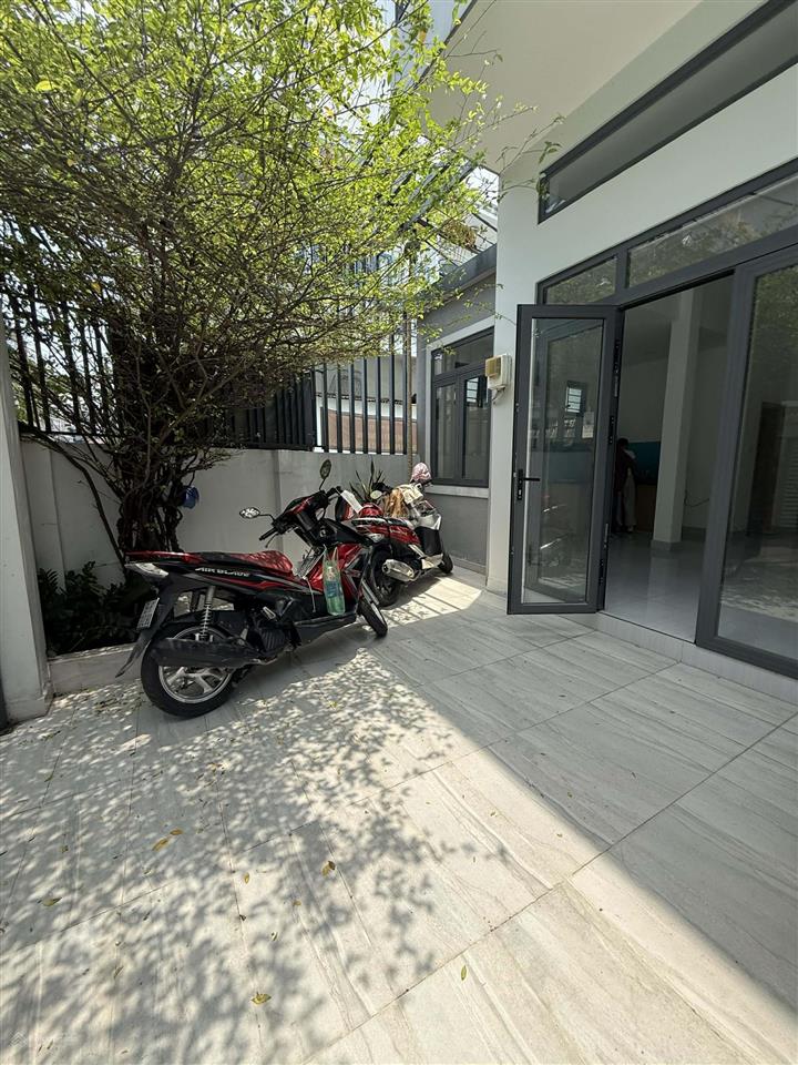 Bán nhà hẻm ô tô âu cơ, 7,5 tỷ, 68m2, 3pn, 3wc, pháp lý đầy đủ, nội thất full