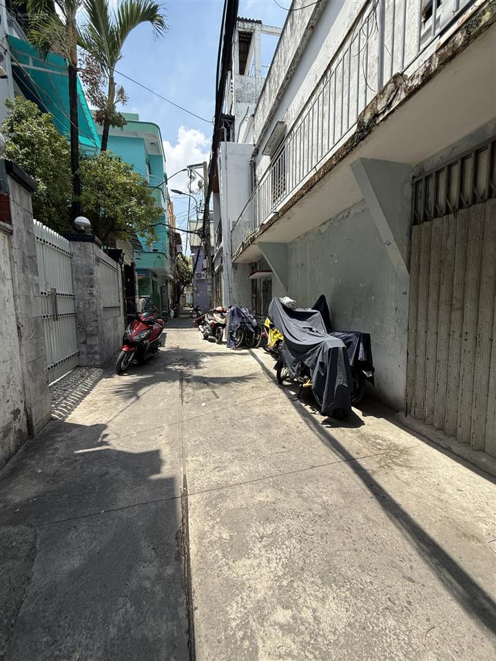 Bán nhà lý thường kiệt gần đại học bách khoa 40 m2 hẻm 4 mét giá 4,99 tỷ còn thương lượng!