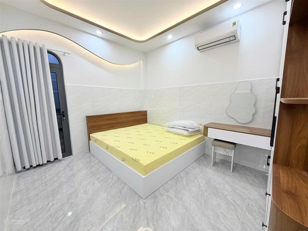 Bán nhà riêng tại hẻm 373, lý thường kiệt, 50m2, 7,8 tỷ, nhiều tiện ích, chính chủ đẹp