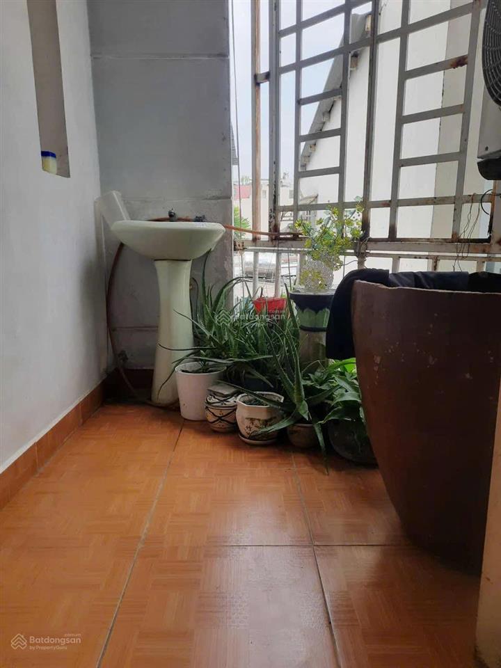Bán nhà riêng tân phú nhỉnh 3 tỷ giáp mặt tiền 35 m2, 3pn, 3wc, siêu hot!