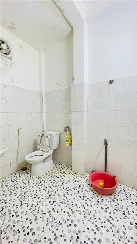 Bán nhà riêng tân phú nhỉnh 3 tỷ giáp mặt tiền 35 m2, 3pn, 3wc, siêu hot!