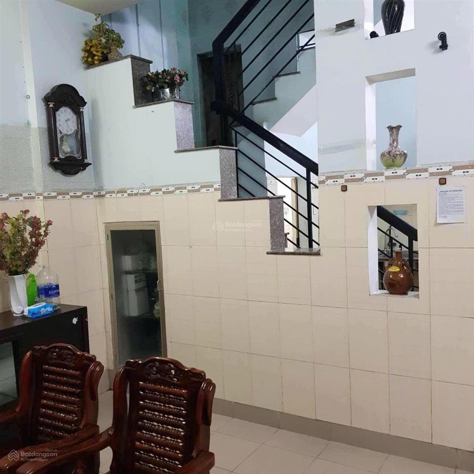 Bán nhà riêng tân phú nhỉnh 3 tỷ giáp mặt tiền 35 m2, 3pn, 3wc, siêu hot!