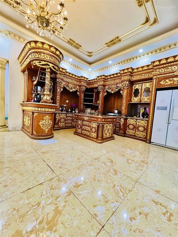 Ngộp bank giảm 10 tỷ bán gấp biệt thự dát vàng tân phú mặt tiền kd gần 300 m2 chỉ còn hơn 30 tỷ