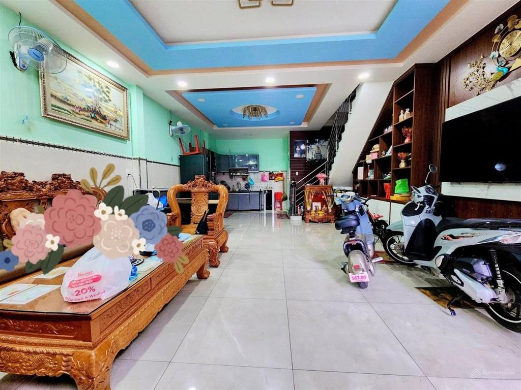 Bán nhà gần chợ hồng lạc phường 10 tân bình 54 m²  hẻm ô tô  nhỉnh 6 tỷ!