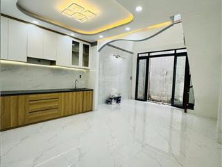 Cắt lỗ 500 triệu bán nhà 3 phòng ngủ  mới  hxh lũy bán bích tân phú 5,5 tỷ.